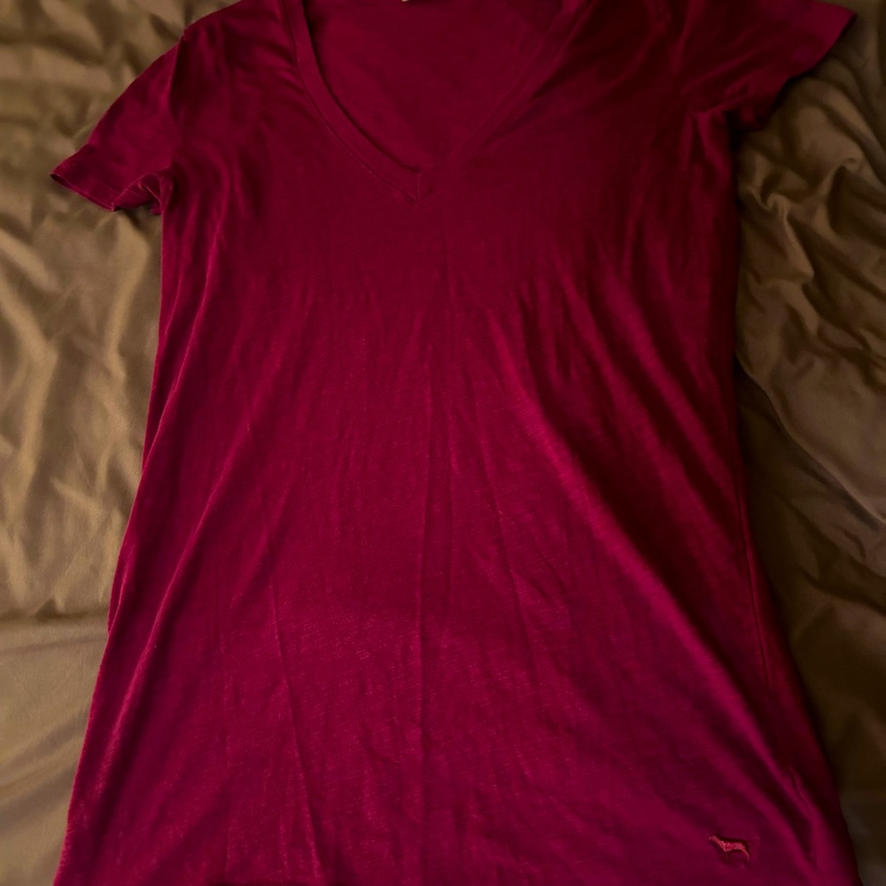 Vs pink maroon/fushia t-shirt
